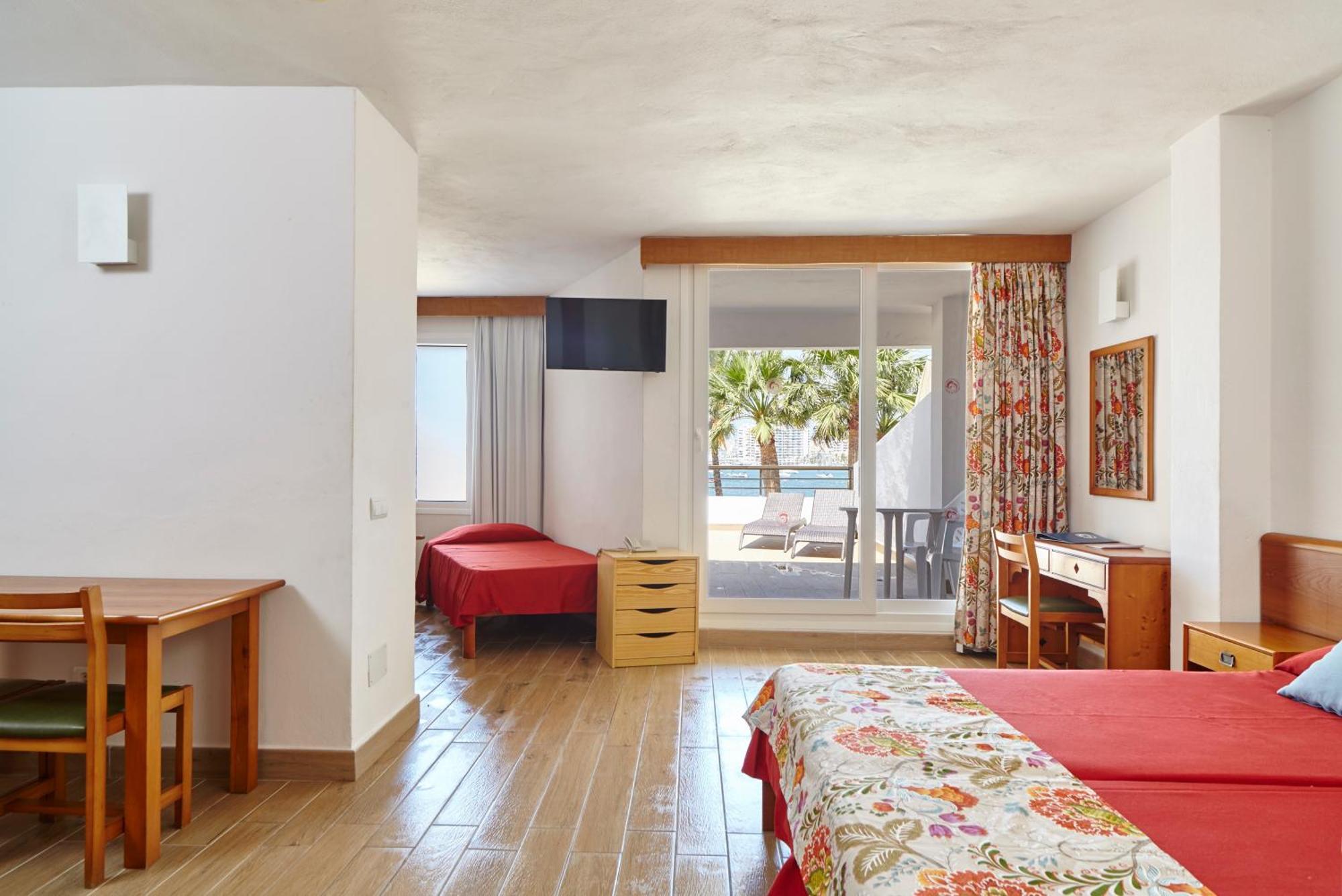 Apartamentos Ses Savines San Antonio  Eksteriør bilde